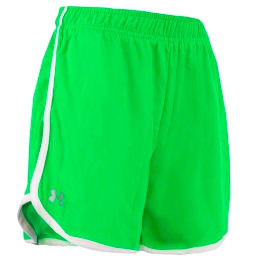 Women’s Under Armour heat gear shorts size medium